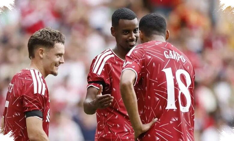 Kualitas Melimpah Belum Cukup, Carragher Ragu Trio Liverpool Bisa Mengejar Gelar