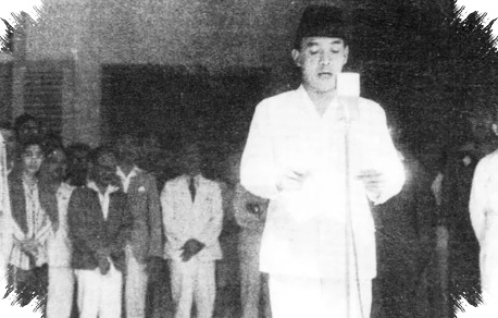 Malam di Rumah Maeda yang Menentukan, Dari Konsep Tangan ke Proklamasi Indonesia