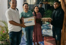Saat Gempa NTT Ganggu Listrik, Relawan Mandiri Bantu Posko Pengungsian