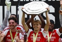 Penantian 22 Tahun Berakhir, Arsenal Tak Mau Berhenti Mengangkat Trofi