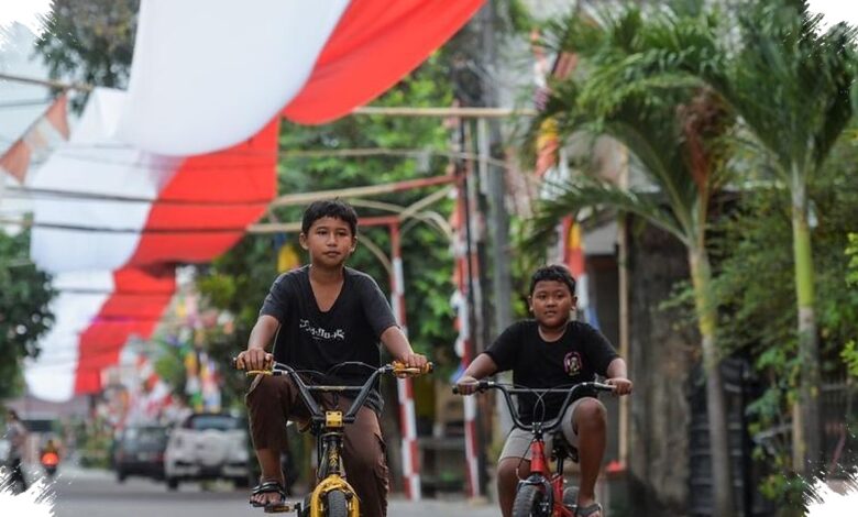 Dari HUT ke-75 ke 81, Bendera Raksasa Warga Curug Terus Bertambah Panjang