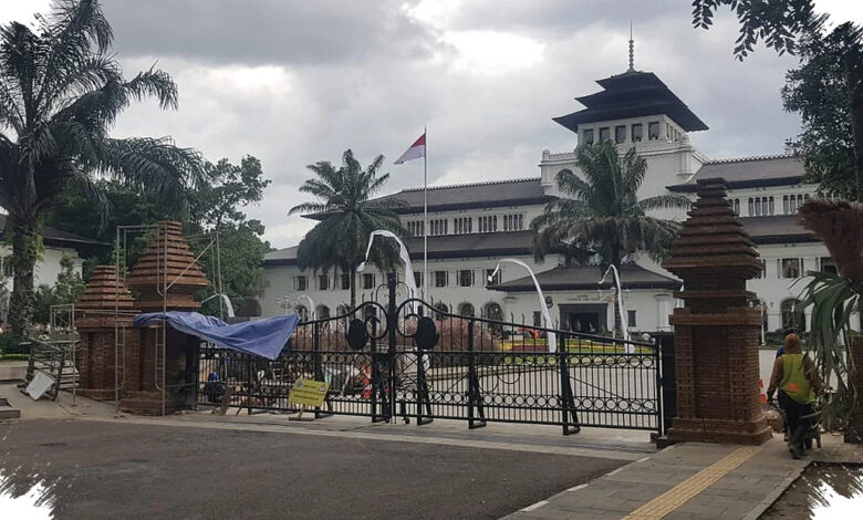 Halaman Gedung Sate Menyatu dengan Gasibu, Ini Arti Pasanggrahan Pancarasa