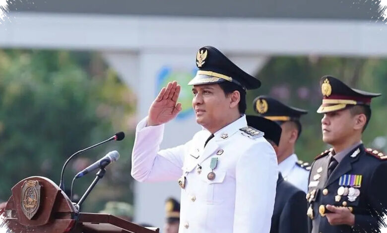 Upacara HUT RI di Indramayu Tanpa Tenda, Insiden Perempuan Berlari Warnai Pengibaran Bendera