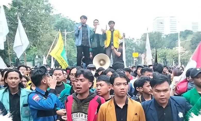 Dari Harga Pangan hingga Otonomi Daerah, 8 Tuntutan Warnai Aksi di Bundaran HI
