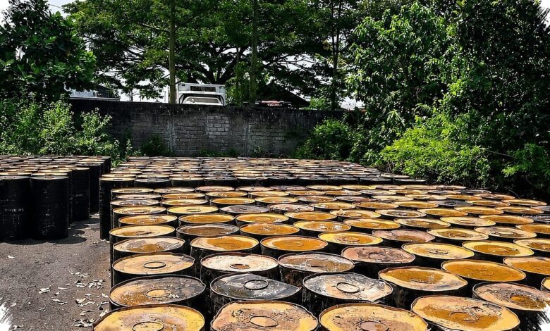 250 Drum Aspal Masih di Gudang, Desa Harus Ajukan Proposal untuk Perbaikan Jalan