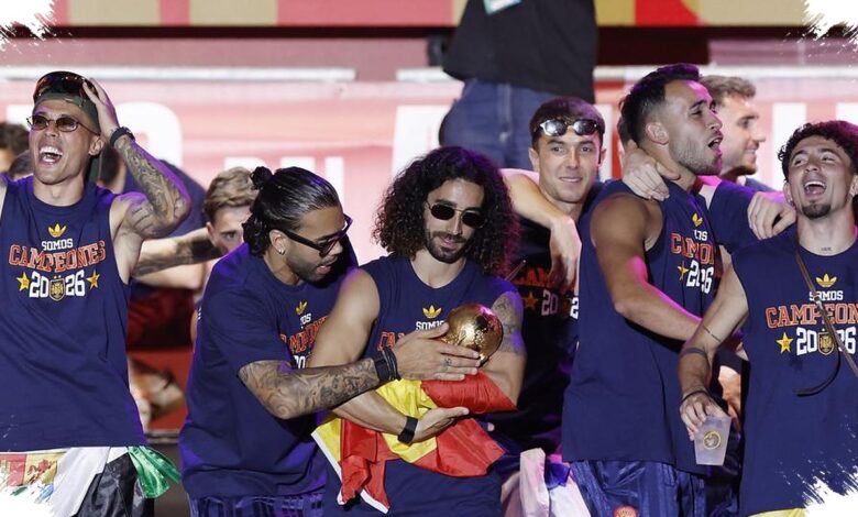 3 Kabar Bola Pilihan, FIFA Luruskan Paredes dan Parade Spanyol Disorot