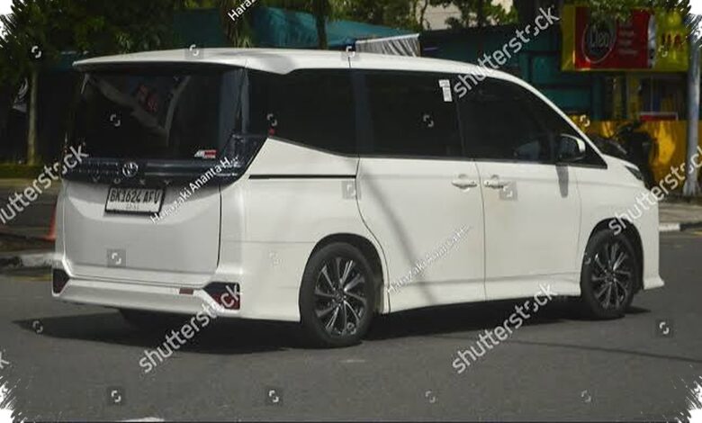 3 Rentang Harga Voxy R90 Bekas, Unit 2022 Jadi Jalan Masuk MPV Premium Rp 350 Jutaan