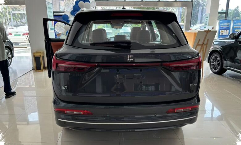 Bukan Sekadar SUV 7 Penumpang, DFSK E5 Plus Punya V2L dan ADAS Level 2