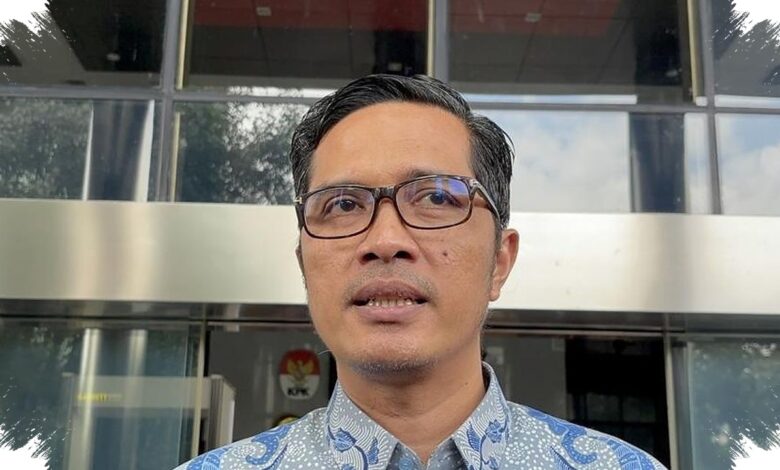 Febri Diansyah Gantikan Hotman Paris, Kini Kawal Pembelaan untuk Febrie