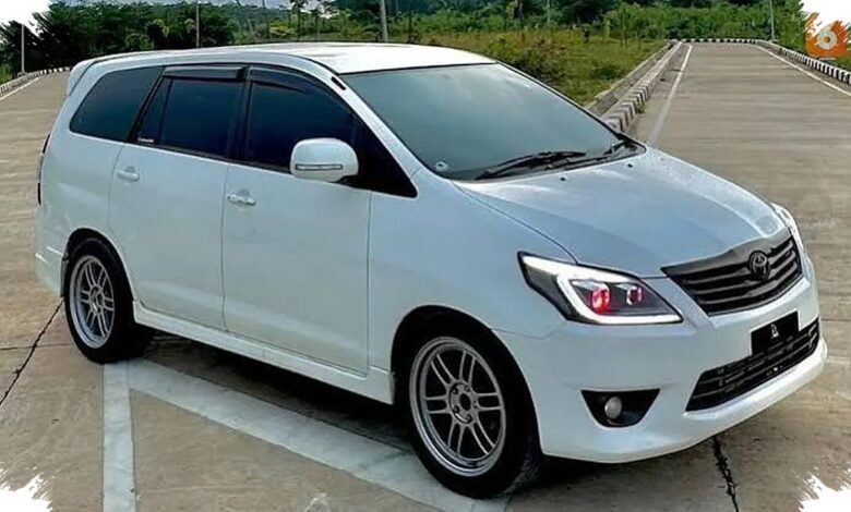 Innova Zenix Belum Tentu Segera Berubah, Toyota Siapkan Facelift Hycross di India