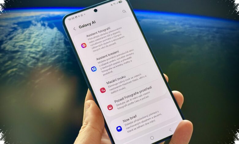 Penggunaan AI di Ponsel Lipat Samsung Tembus 96%, Bahasa Lokal Jadi Penentu