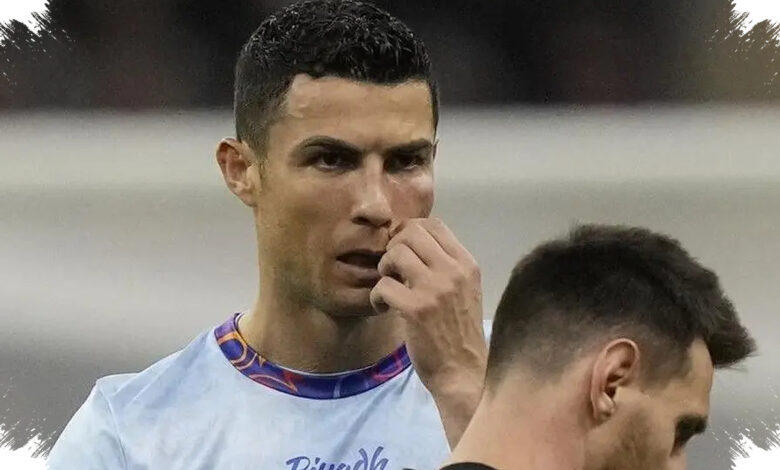 Rivalitas Memudar Sejenak, Cristiano Ronaldo Menguatkan Lionel Messi yang Berduka