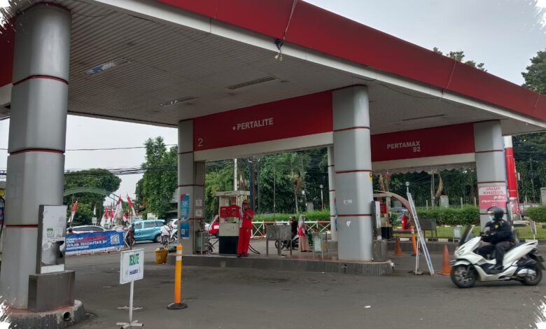Turunnya Harga Pertamax Pangkas Biaya Isi Tangki PCX 160 dan Nmax pada Agustus